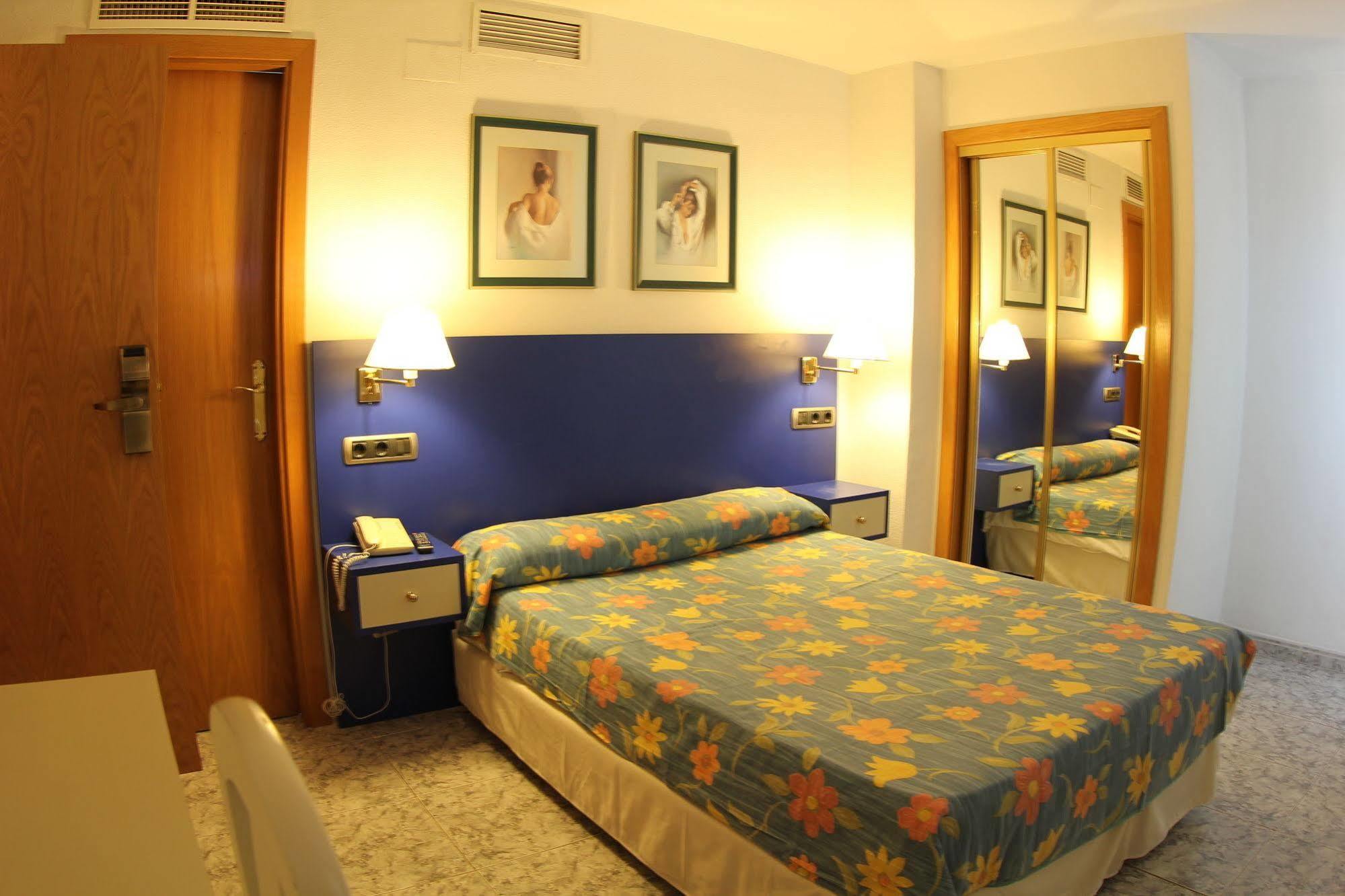Hotel Vila-Real Azul Екстериор снимка